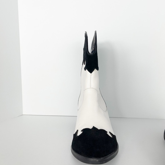 Dingo Black and White Ankle Booties - Picture 6 of 12